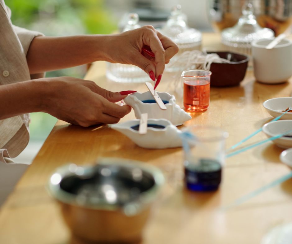 Matching Candles and book trend colors